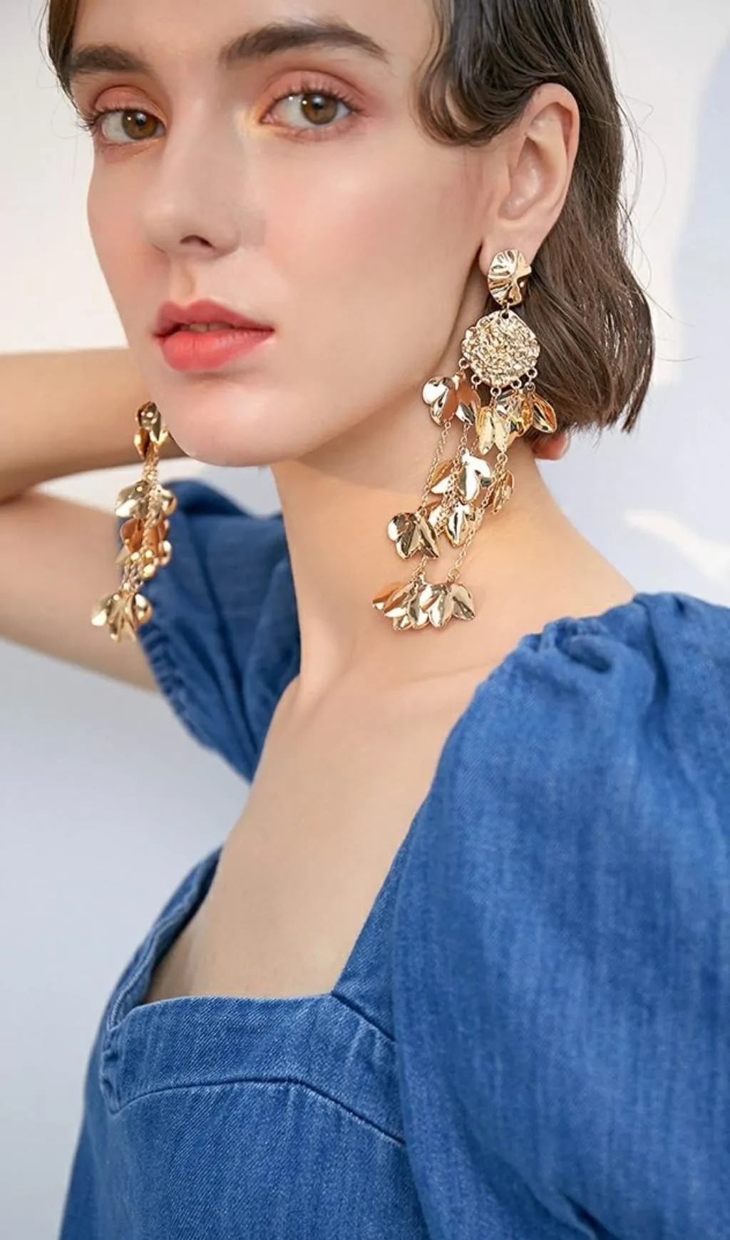 gold  tassel leaf earrings Gloria Lanvin