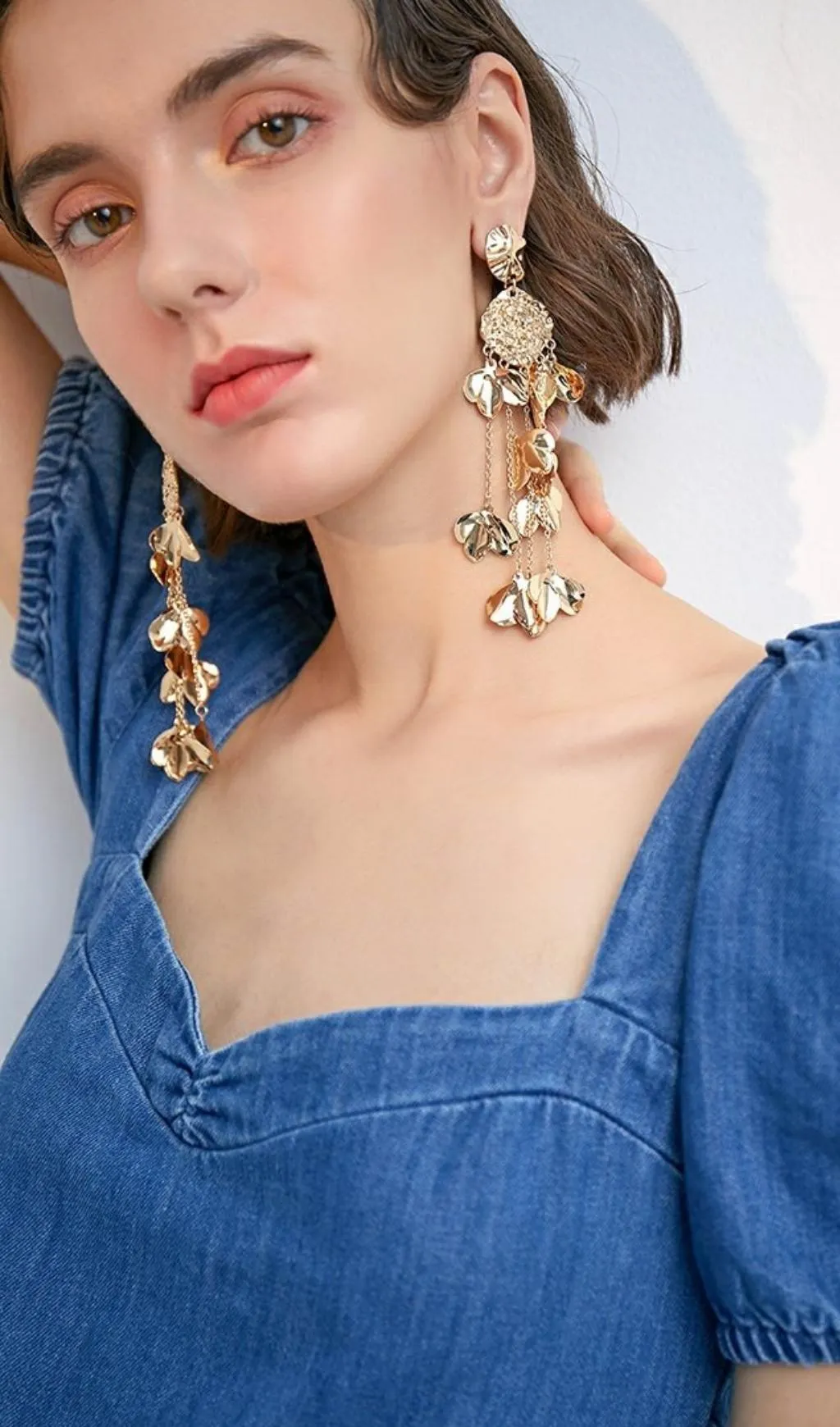 gold  tassel leaf earrings Gloria Lanvin