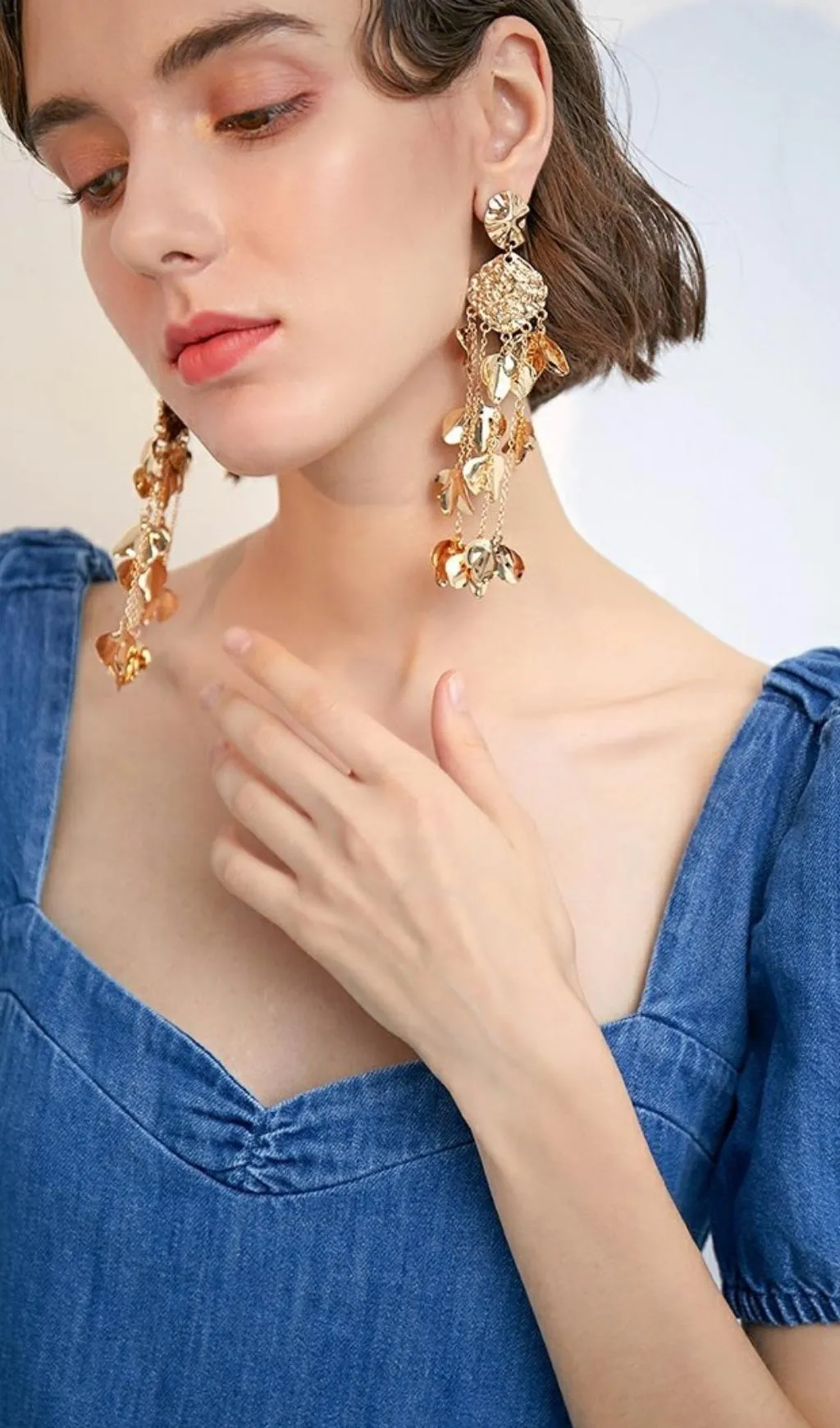 gold  tassel leaf earrings Gloria Lanvin