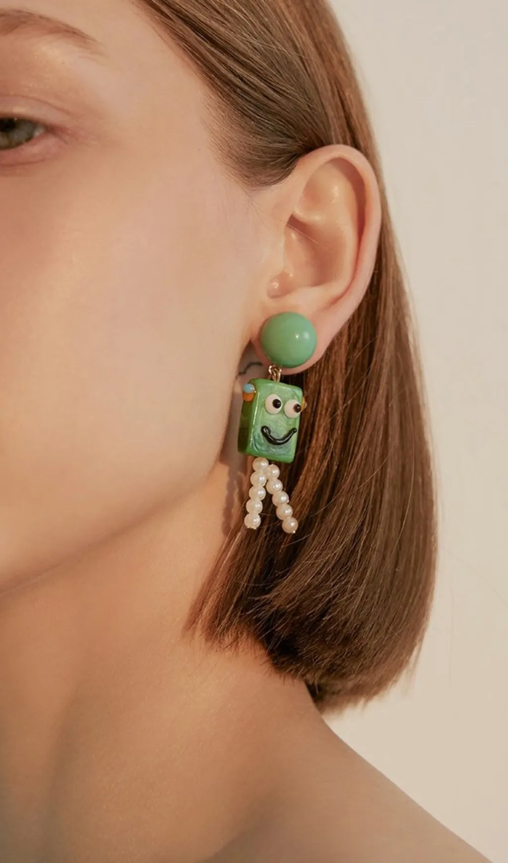 GREEN SMILEY PEARL EARRINGS Gloria Lanvin