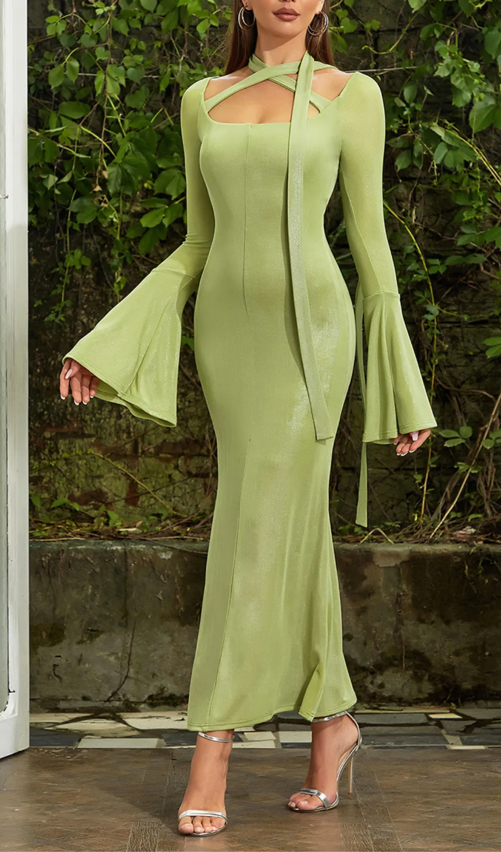 GREEN TRUMPET SLEEVE BODYCON MAXI DRESS Gloria Lanvin
