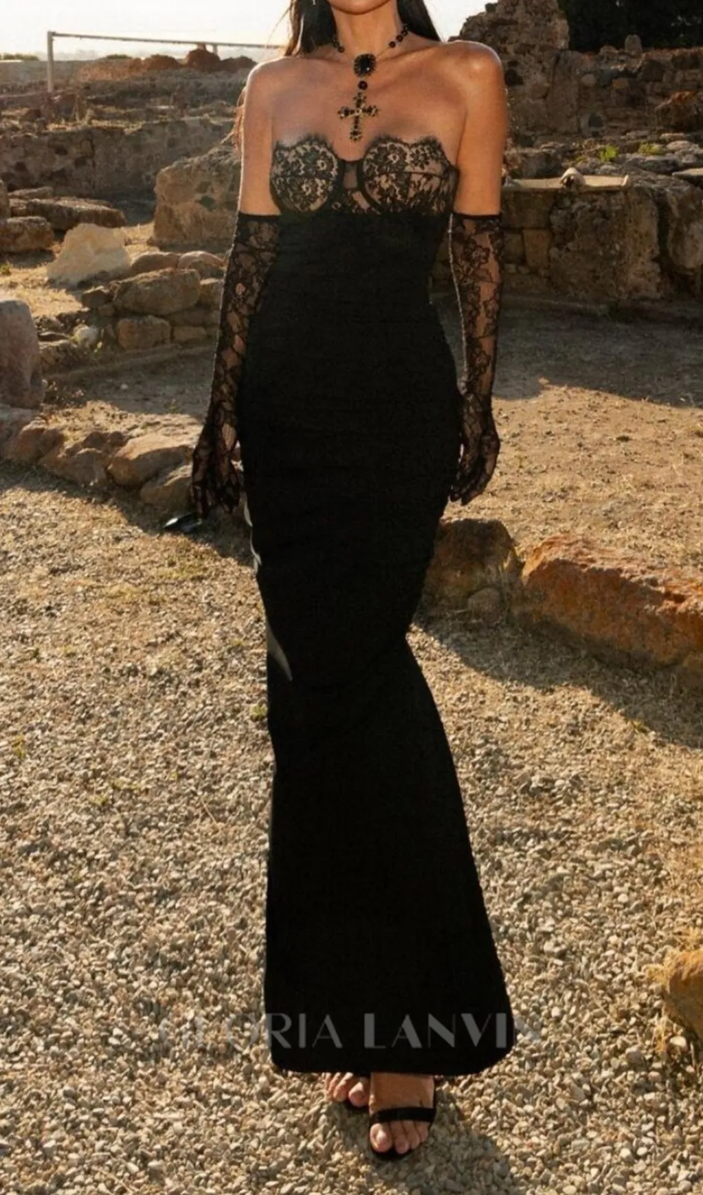 GWENDOLYN STRETCH JERSEY STRAPLESS MAXI DRESS IN BLACK Gloria Lanvin