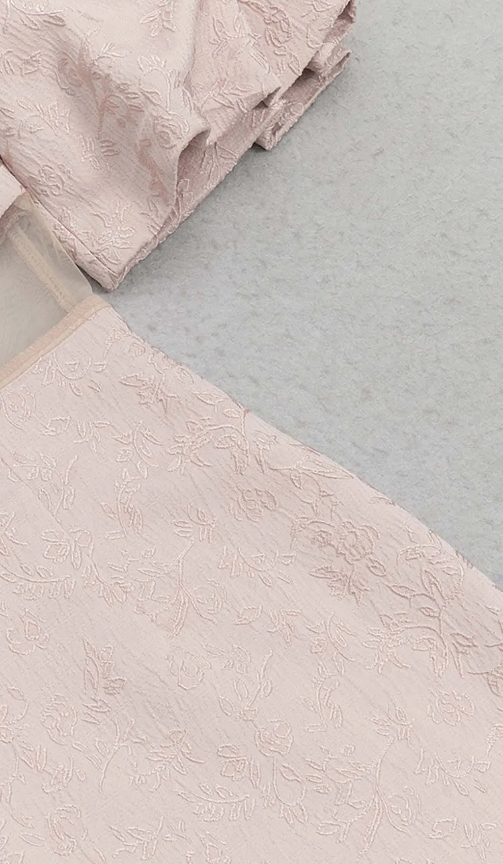 HALTER PUFF MINI DRESS IN PINK Gloria Lanvin