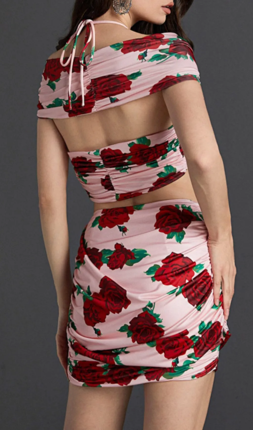 HALTERNECK ROSE PRINTED SKIRT SET Gloria Lanvin