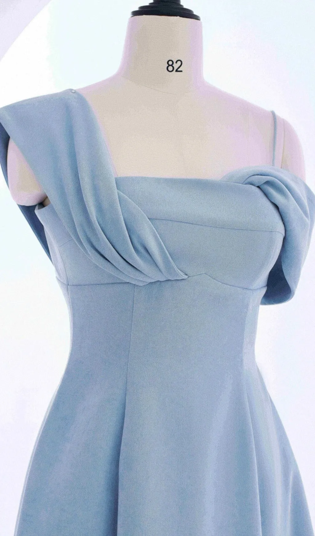 HAZE BLUE OBLIQUE SHOULDER MIDI DRESS Gloria Lanvin