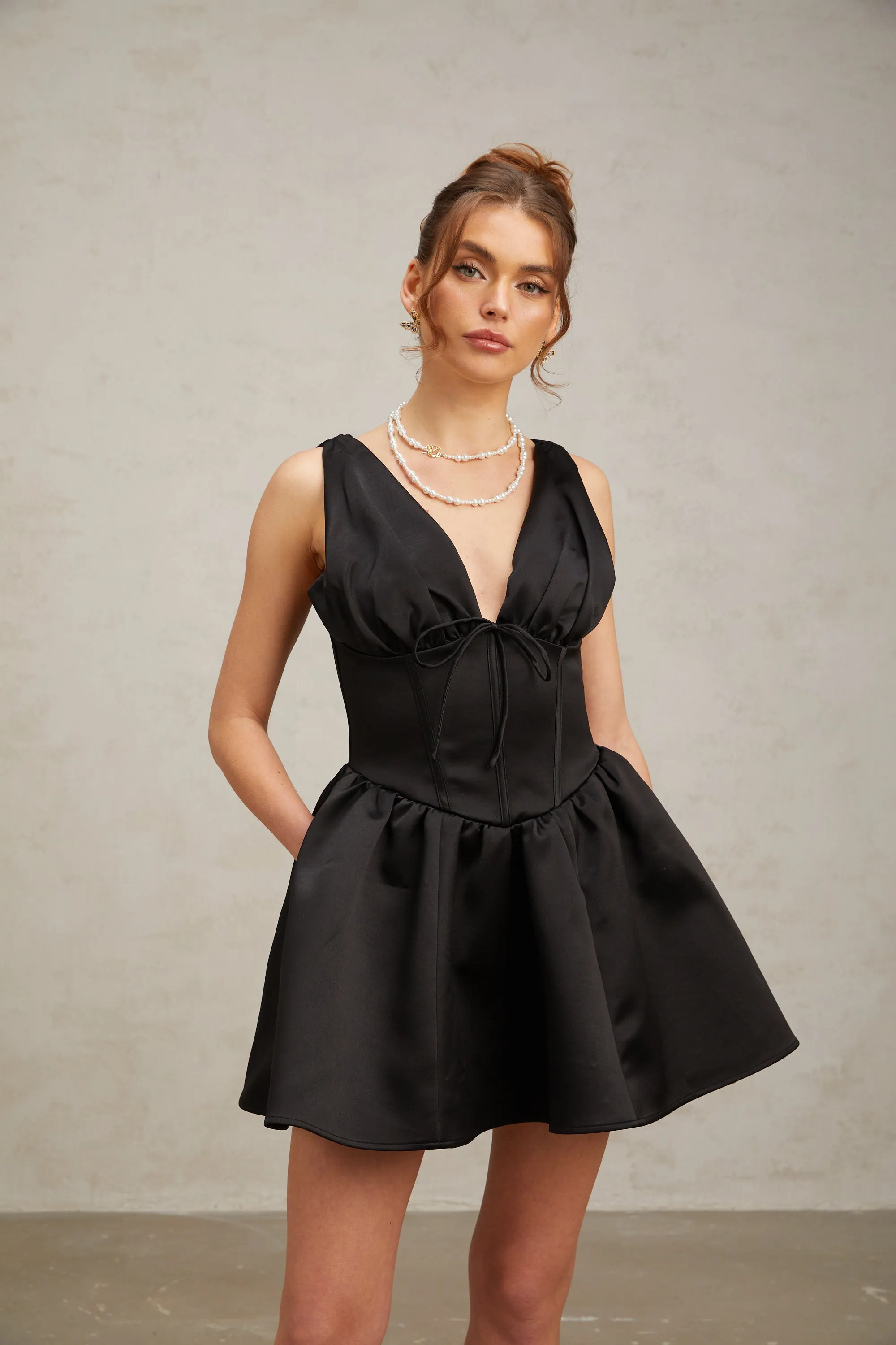 Jeanne black V-neck flared mini dress Gloria Lanvin