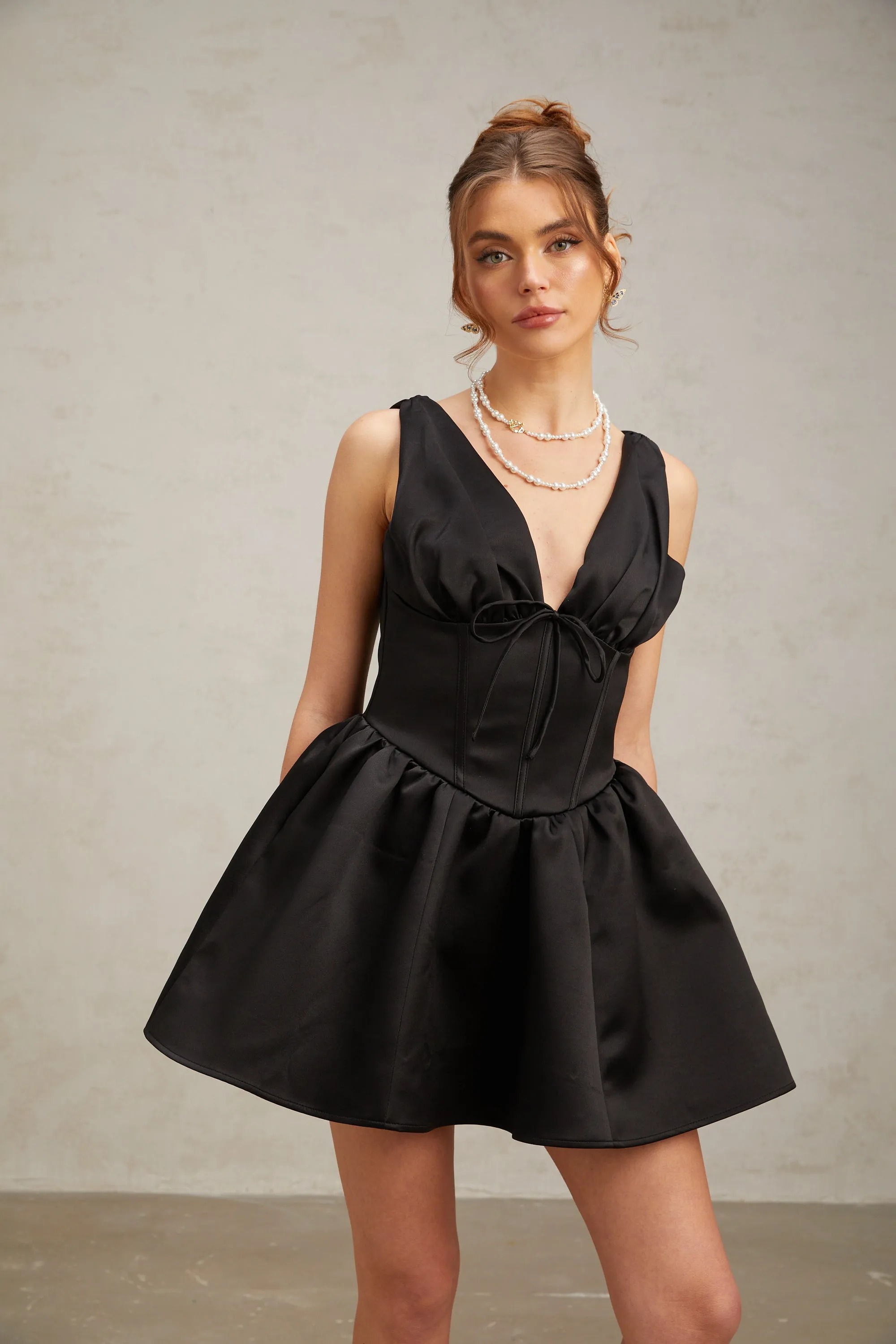 Jeanne black V-neck flared mini dress Gloria Lanvin