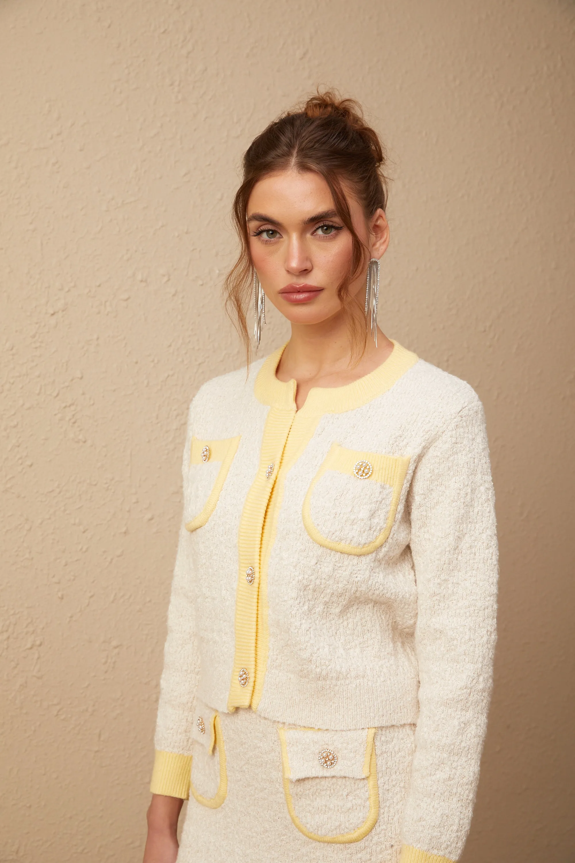 Jessie white textured knit cardigan & skirt matching set Gloria Lanvin