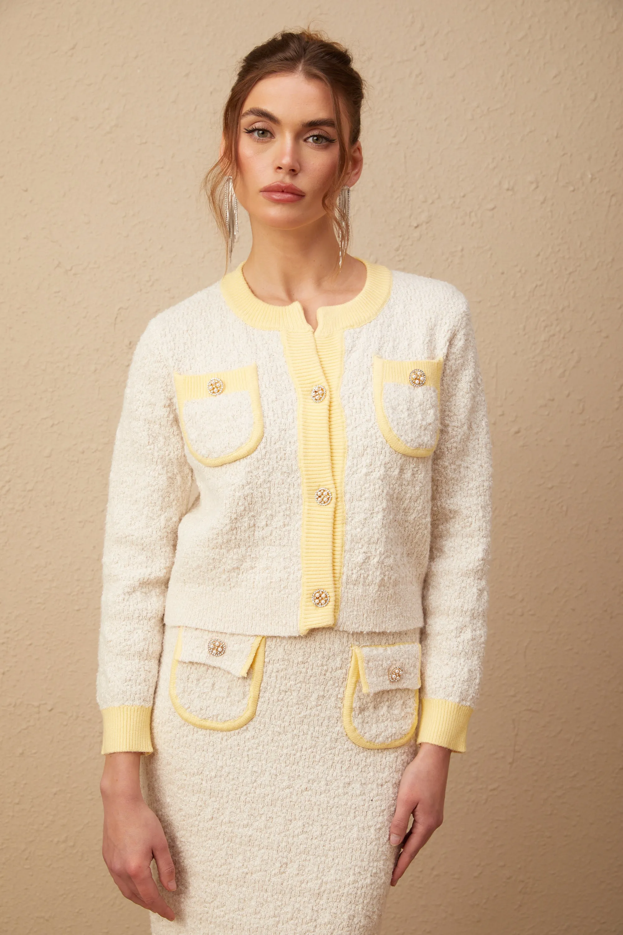 Jessie white textured knit cardigan & skirt matching set Gloria Lanvin