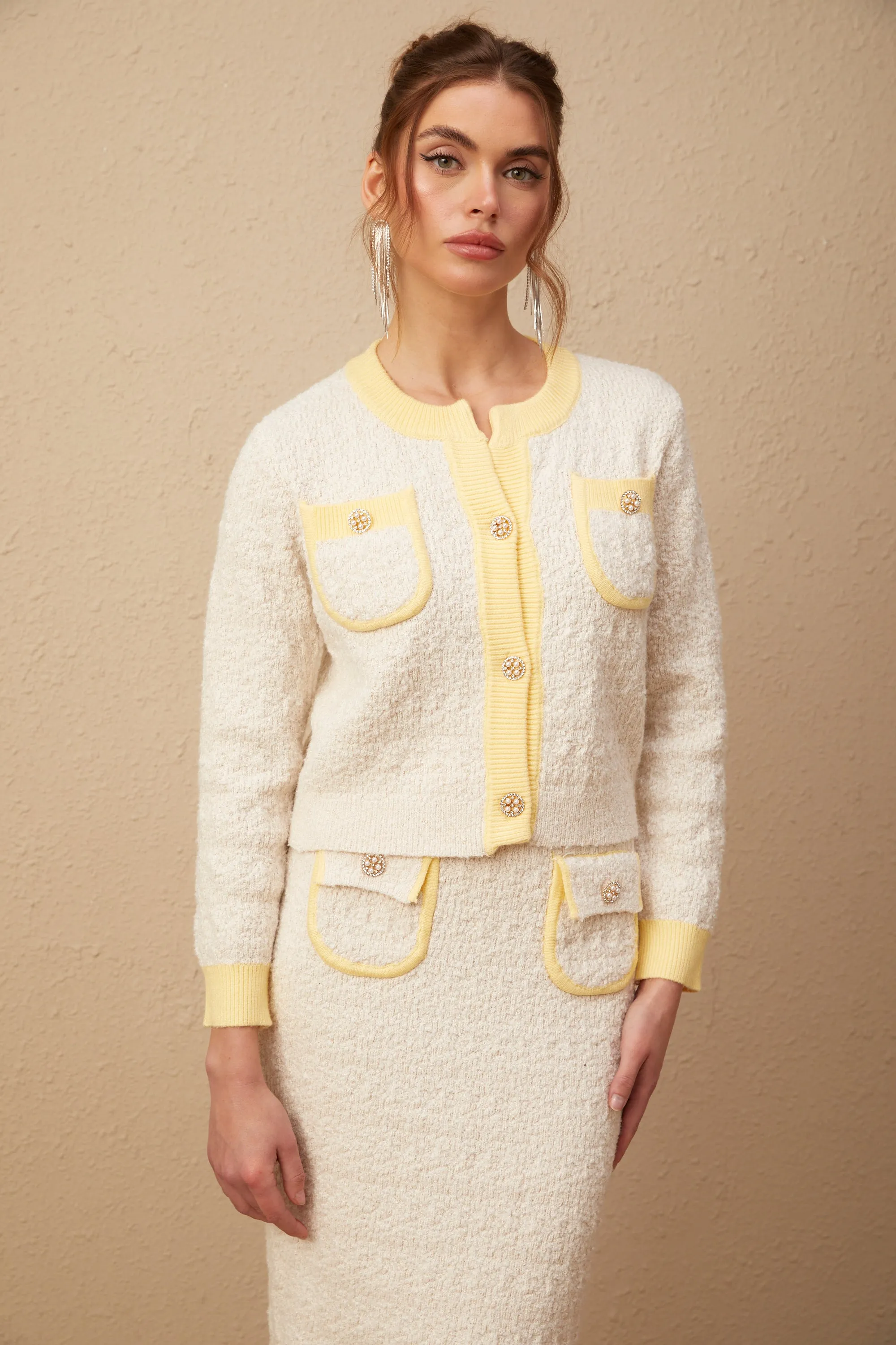 Jessie white textured knit cardigan & skirt matching set Gloria Lanvin