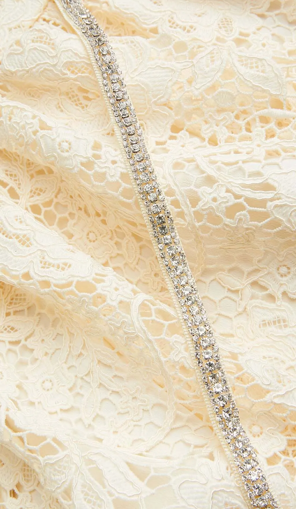 LACE BOW MINI DRESS IN WHITE Gloria Lanvin