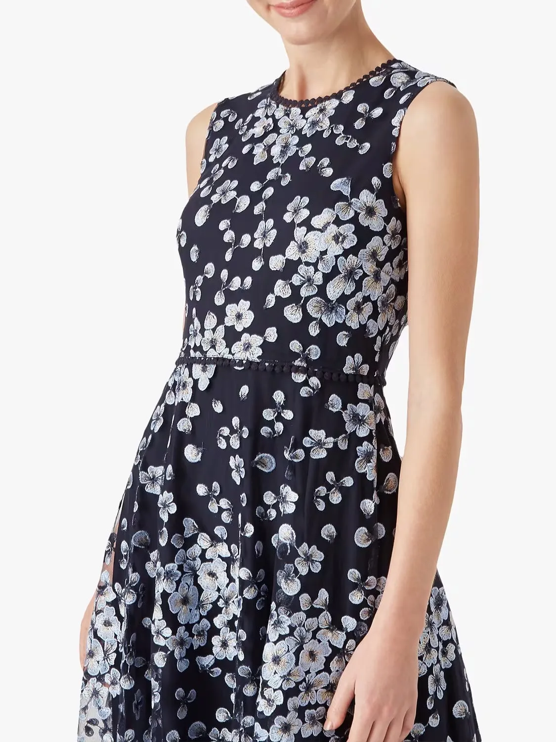 Lilith Floral midi Dress in Navy Gloria Lanvin