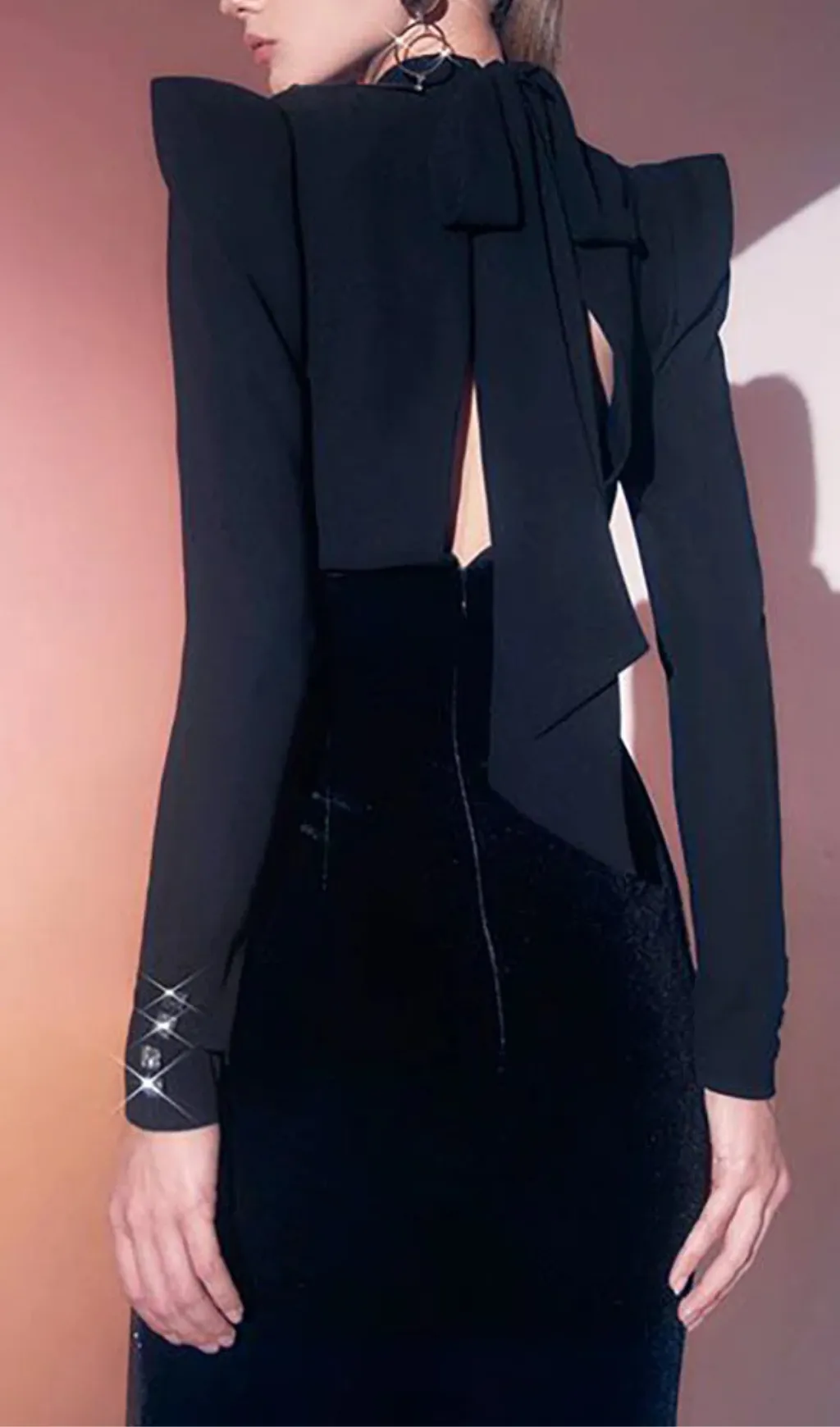 LONG-SLEEVED BACKLESS BOW MESH VELVET PATCHWORK MIDI DRESS Gloria Lanvin
