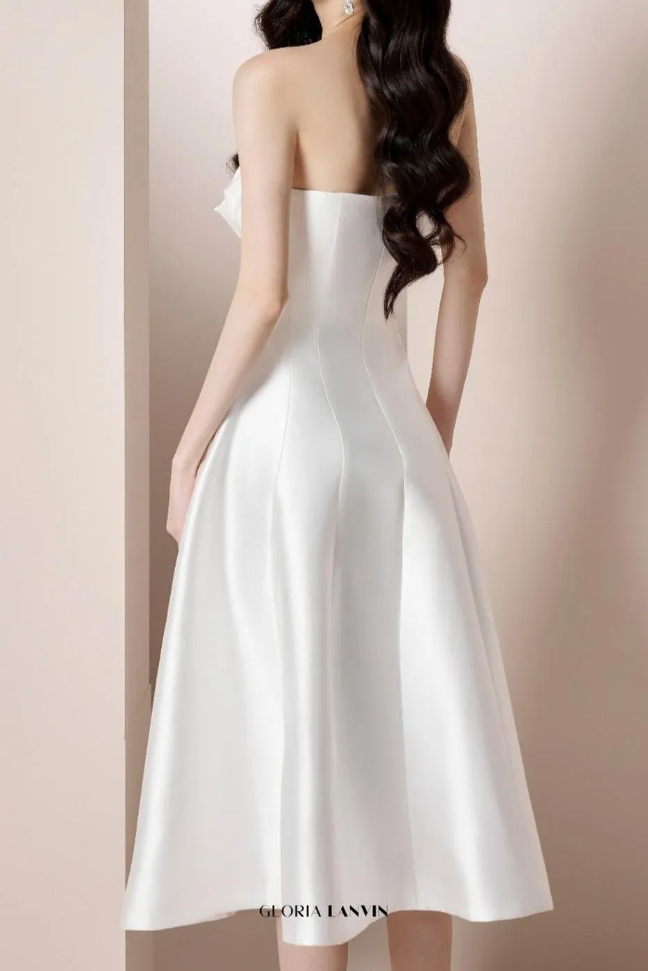mignon 3d flower satin strapless midi dress in white Gloria Lanvin