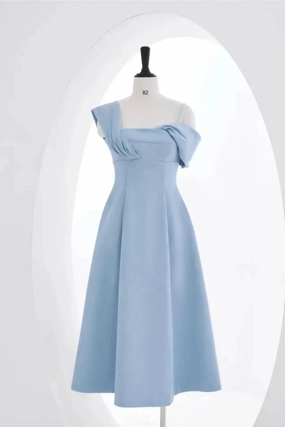 NAOMI ONE-SHOULDER STRAP MIDI DRESS IN BLUE Gloria Lanvin