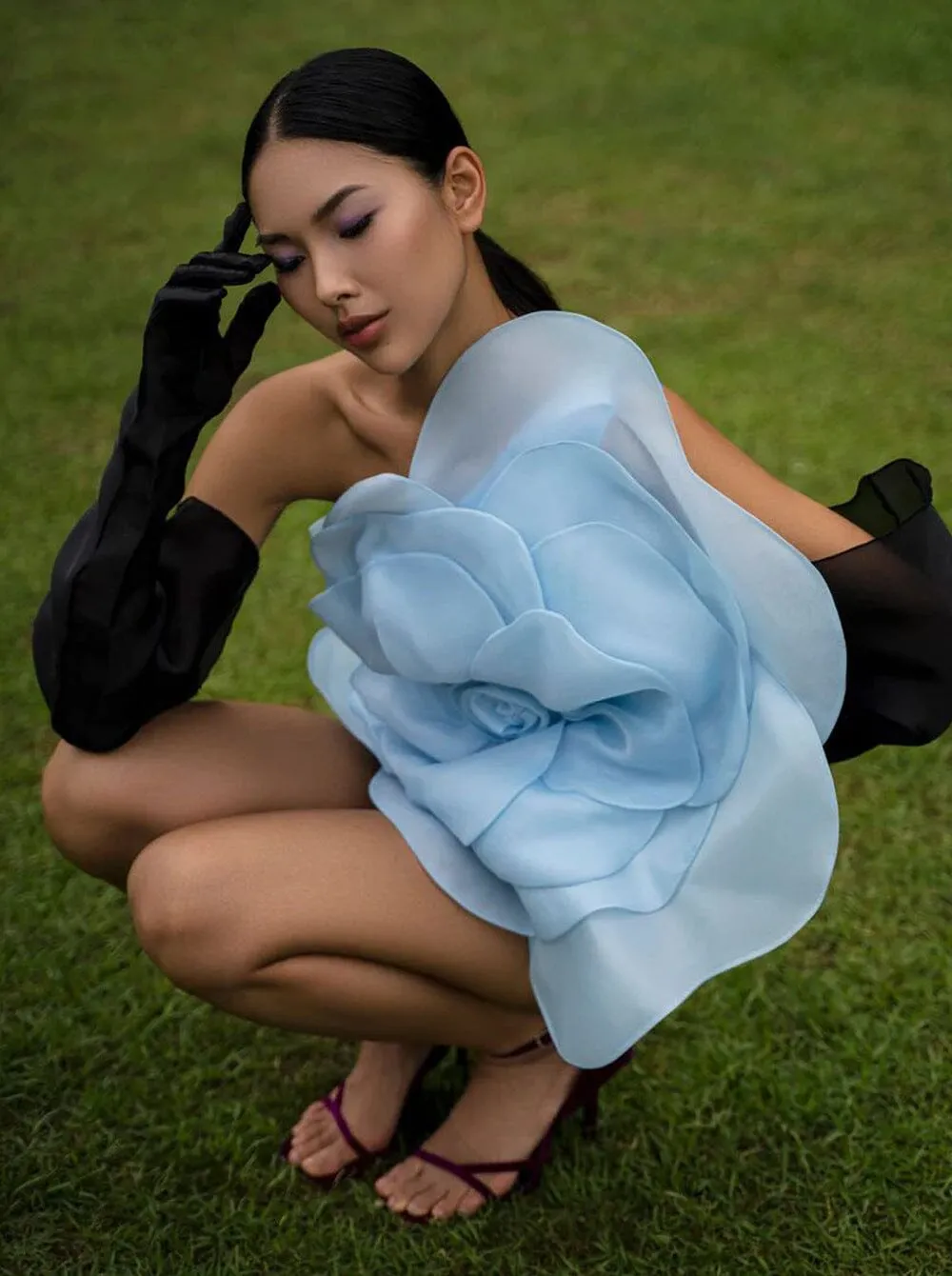 ONE SHOULDER FLOWER MINI DRESS IN BLUE Gloria Lanvin