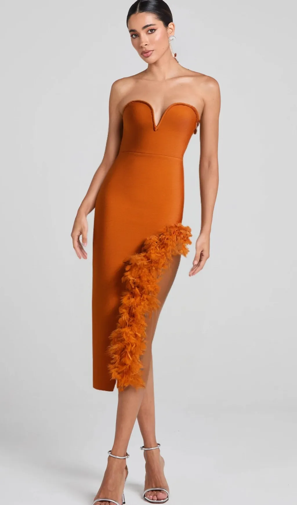 OSTRICH FEATHER BANDAGE DRESS WITH V-NECKLINE IN BROWN Gloria Lanvin