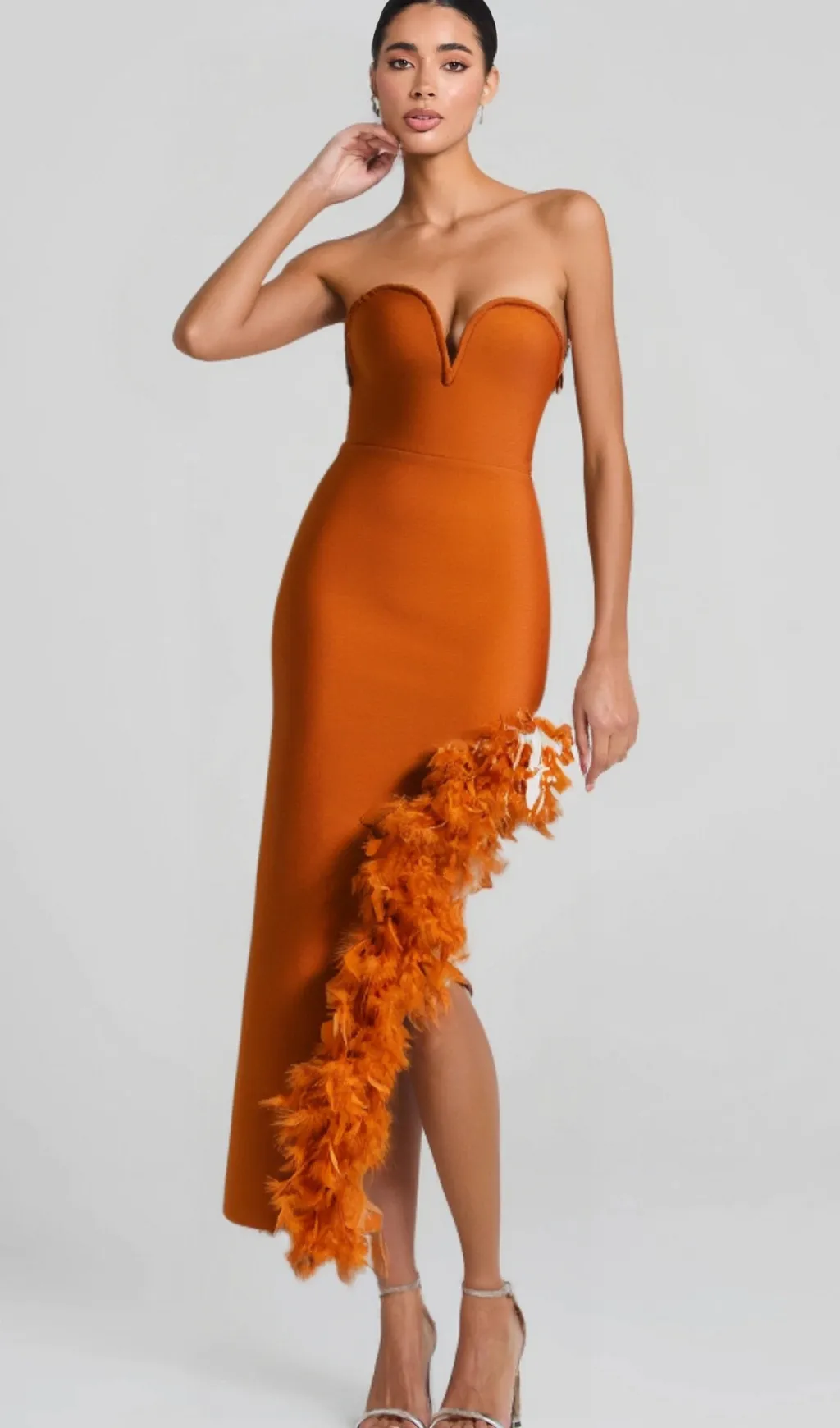 OSTRICH FEATHER BANDAGE DRESS WITH V-NECKLINE IN BROWN Gloria Lanvin