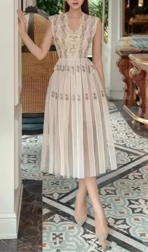PEARL-EMBELLISHED SLEEVELESS FLORAL MIDI DRESS Gloria Lanvin