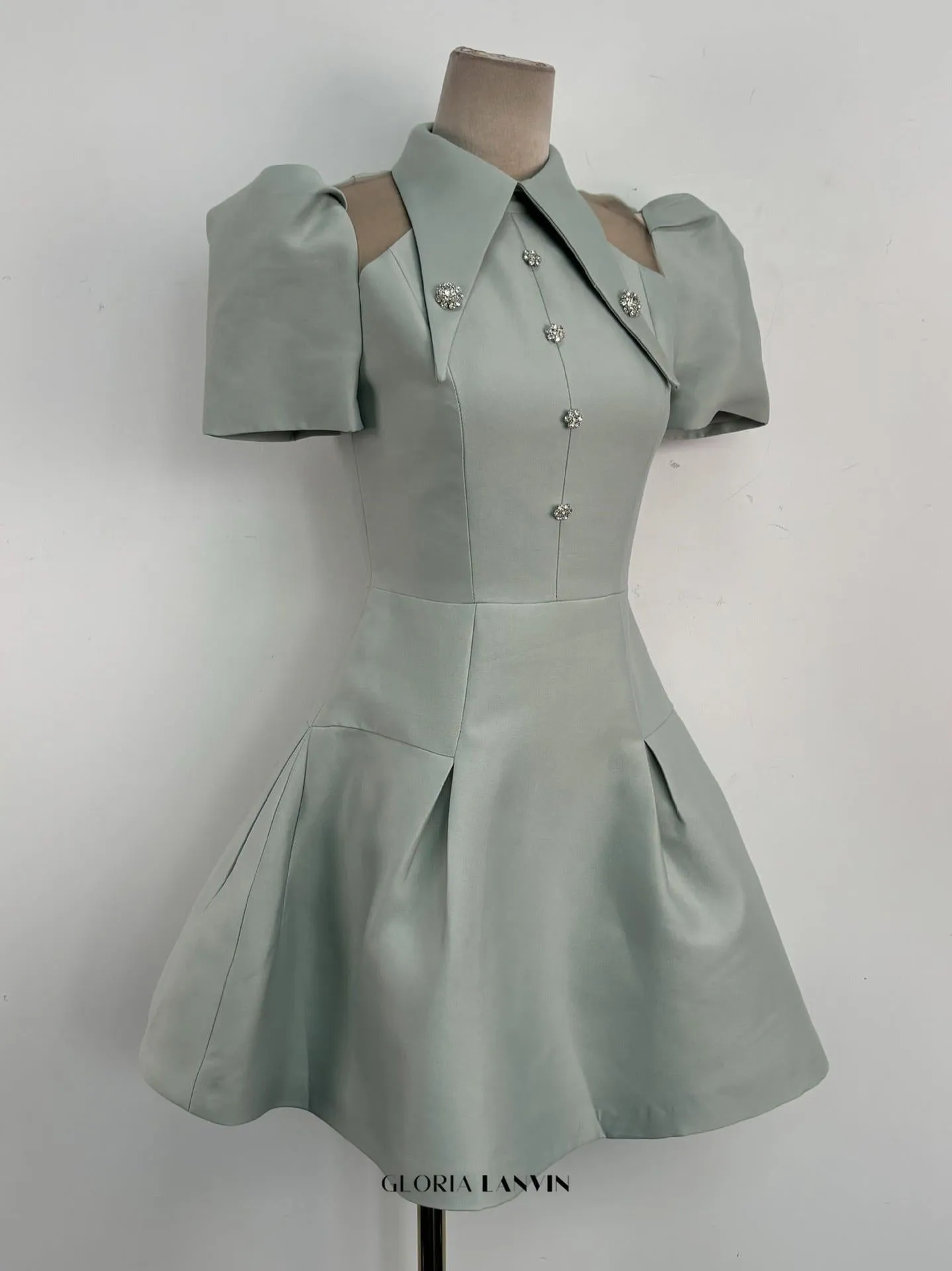 puff sleeve cut out a-line mini dress in green Gloria Lanvin