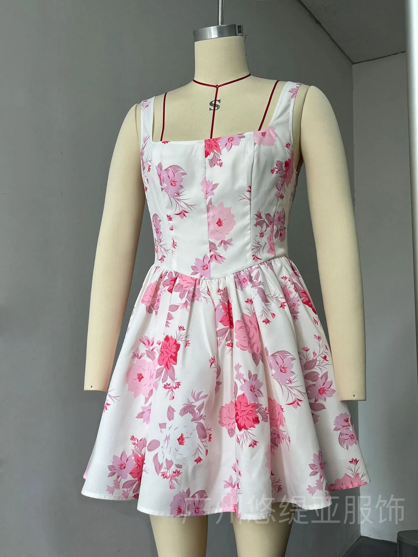 RETALE PINK FLORAL FLARED MINI DRESS Gloria Lanvin