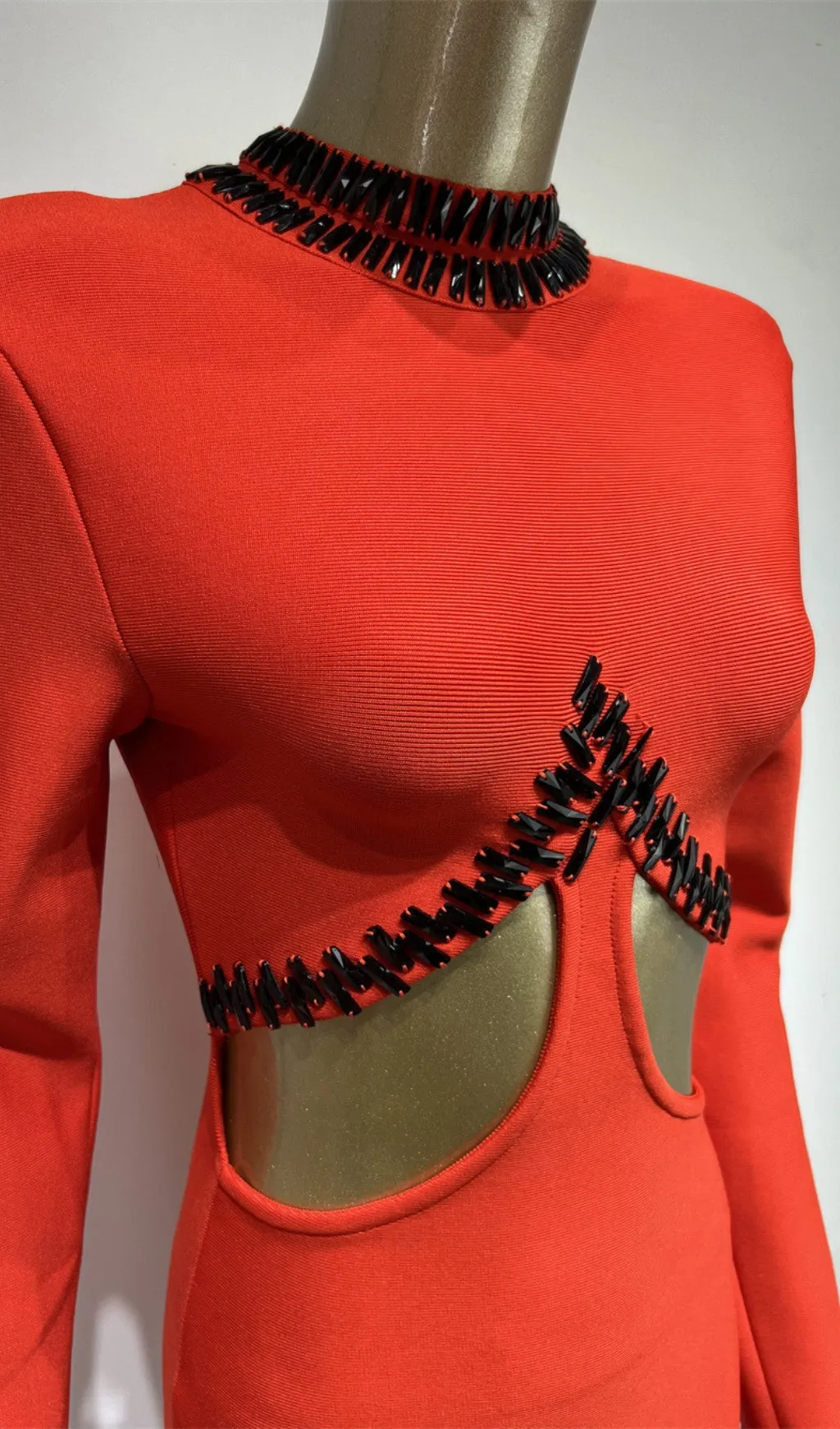 RHINESTONE CUTOUT FEATHER BANDAGE DRESS IN RED Gloria Lanvin