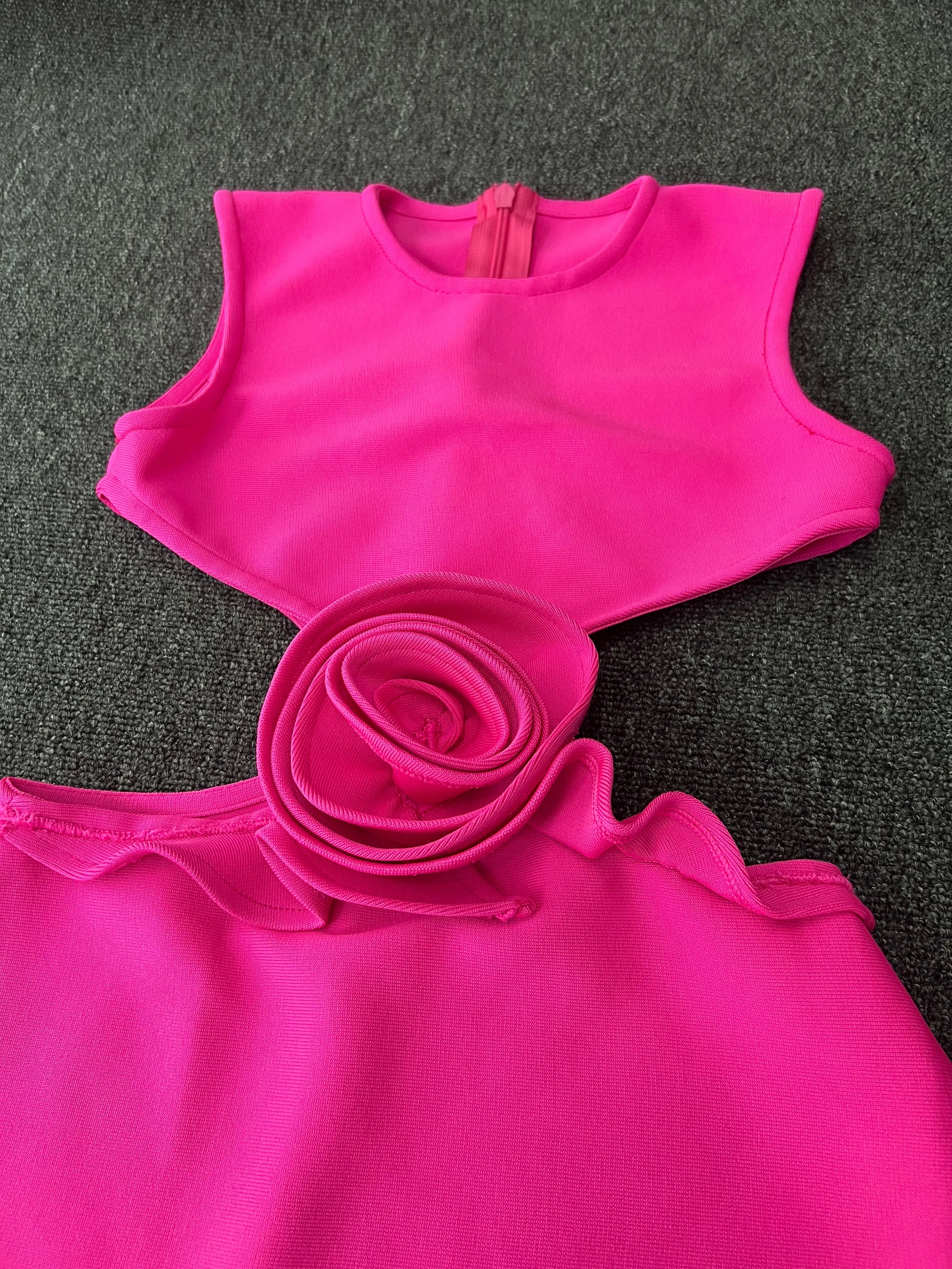 ROSE-APPLIQU CUT-OUT MINI DRESS Gloria Lanvin
