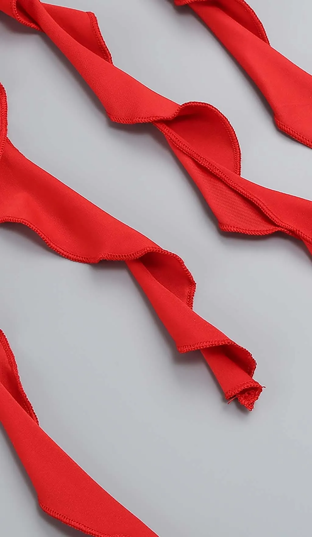 ROSE-DETAIL RUFFLED MINI DRESS IN RED Gloria Lanvin