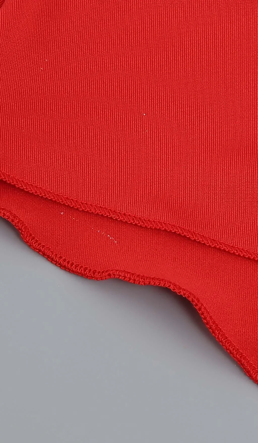 ROSE-DETAIL RUFFLED MINI DRESS IN RED Gloria Lanvin