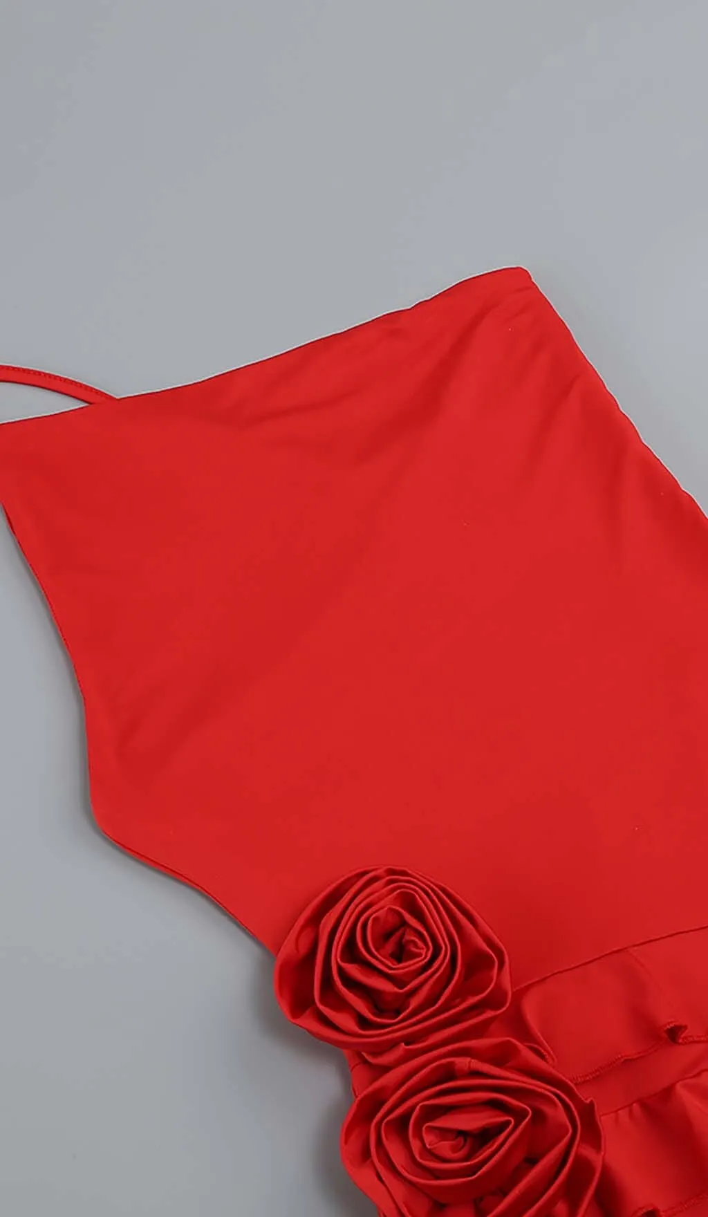 ROSE-DETAIL RUFFLED MINI DRESS IN RED Gloria Lanvin