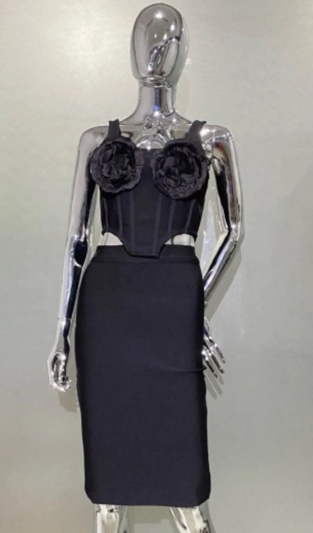 ROSES EMBELISHED CORSET TWO PIECES SET Gloria Lanvin