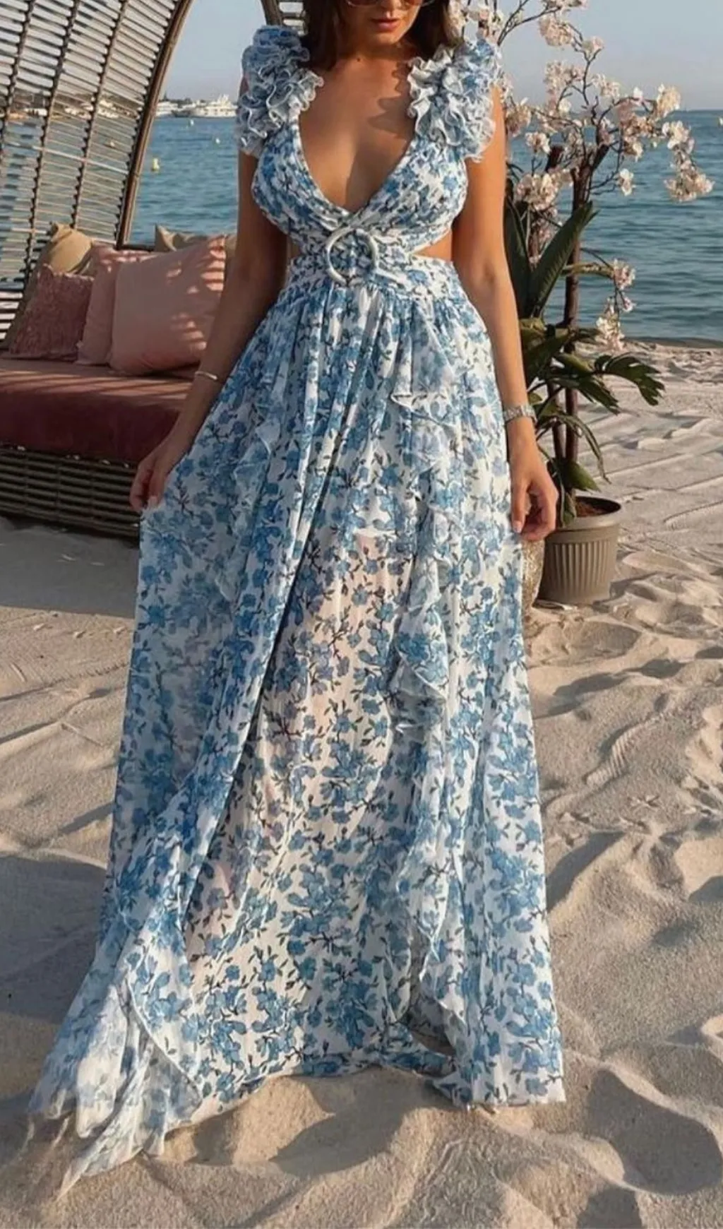 RUFFLED FLORAL CUTOUT MAXI DRESS IN BLUE Gloria Lanvin