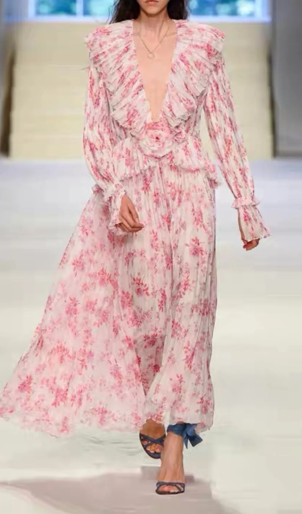 RUFFLED FLORAL-PRINT PLISS-CHIFFON MAXI DRESS Gloria Lanvin