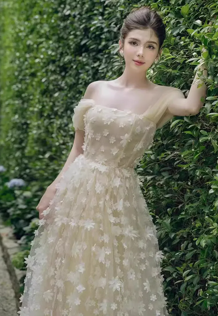 sabrina flower embellished strapless maxi dress in beige Gloria Lanvin