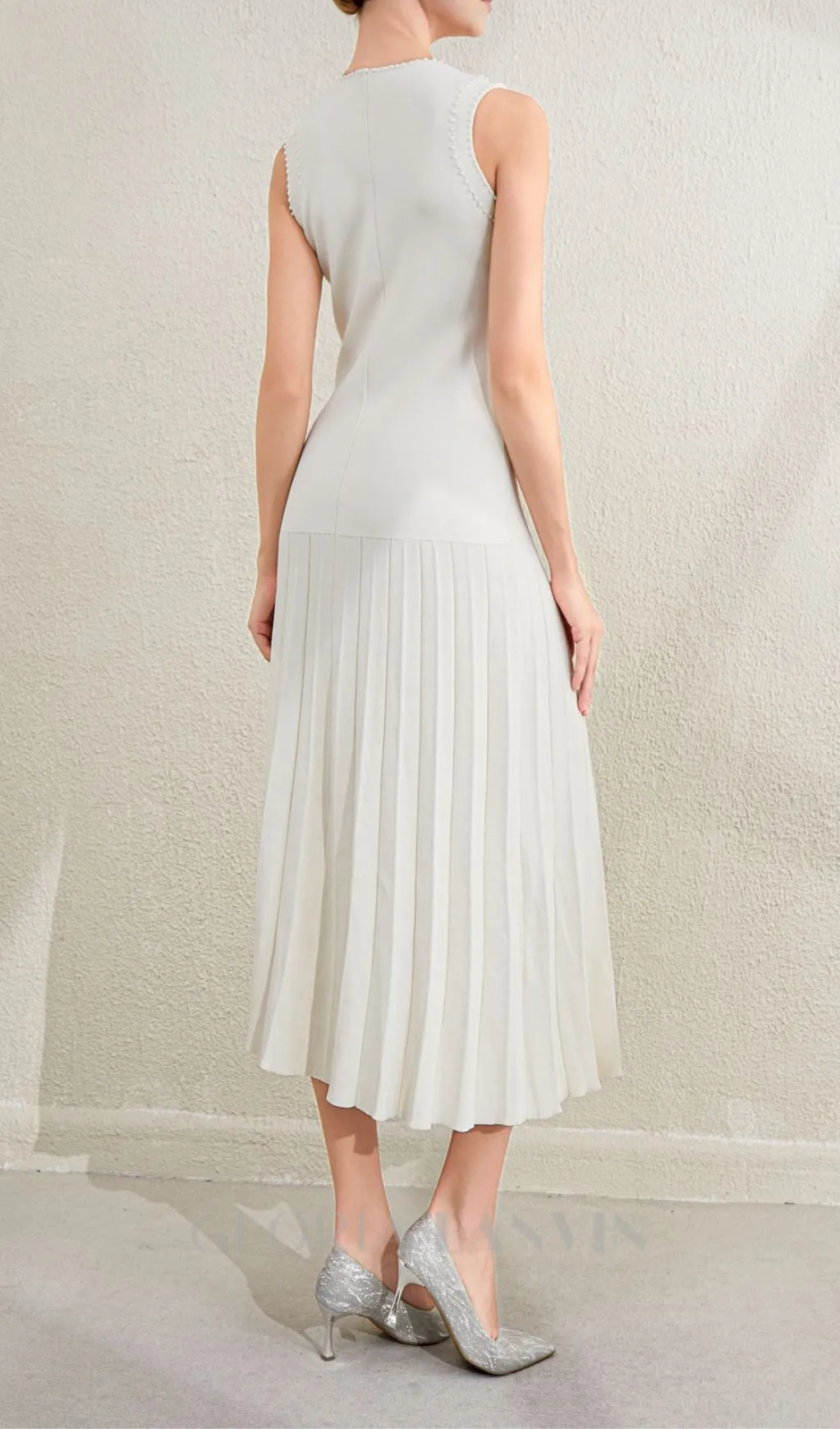 SALOME BEADED TRIM SLEEVELESS KNIT APRICOT MIDI DRESS Gloria Lanvin