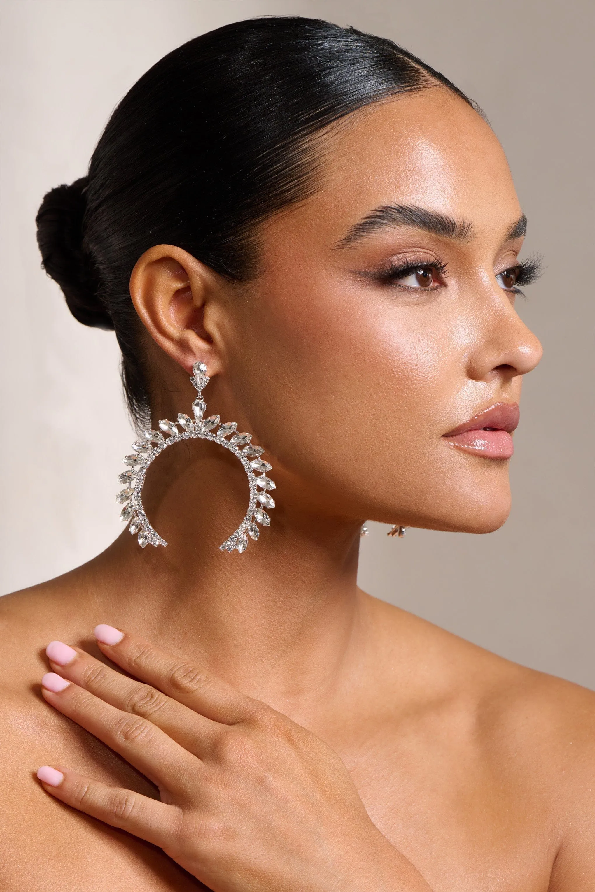 SILVER CRYSTAL ARCHED SHAPE DROP EARRINGS Gloria Lanvin