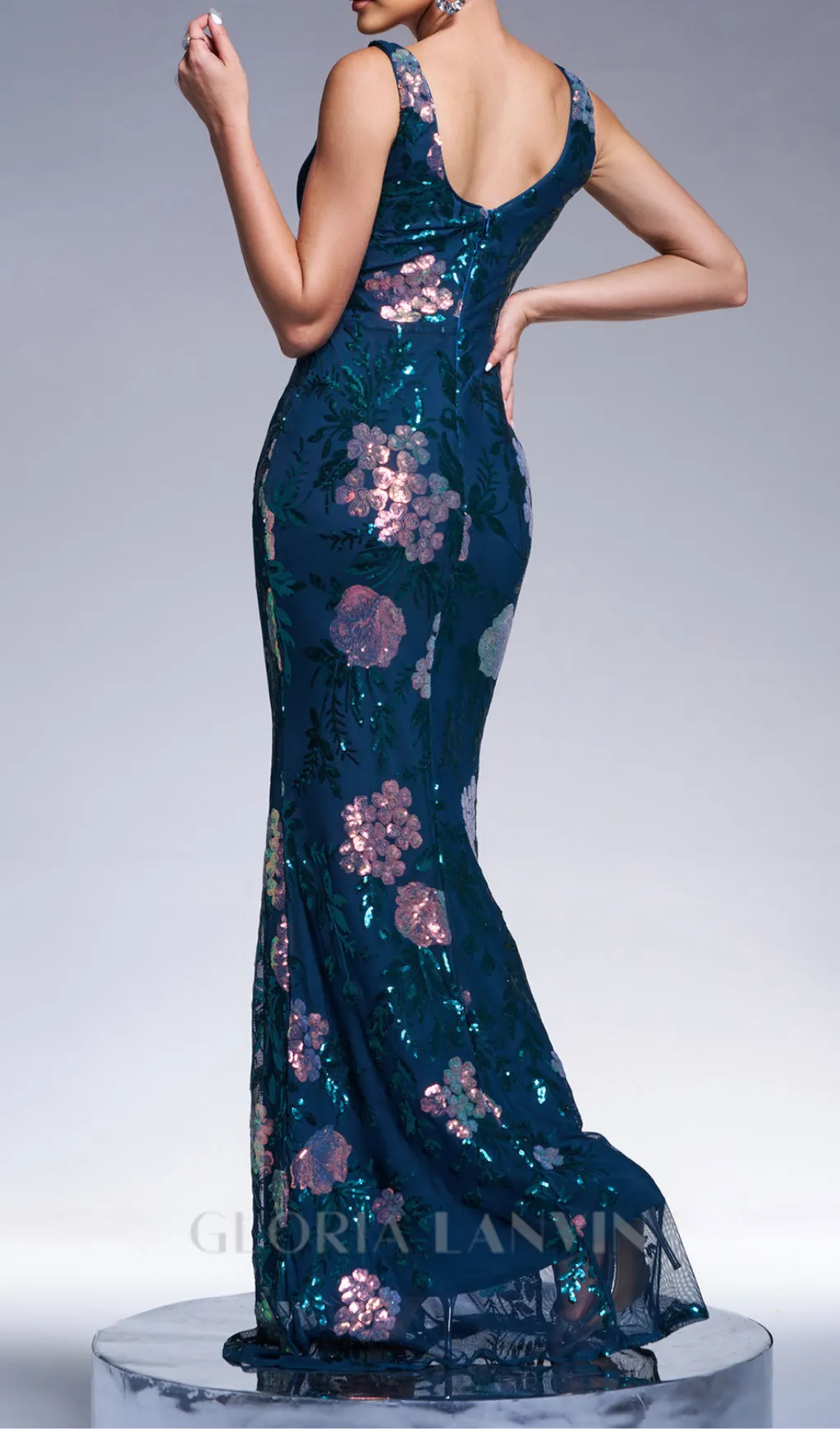 sleeveless sequin print maxi dress in dark green Gloria Lanvin