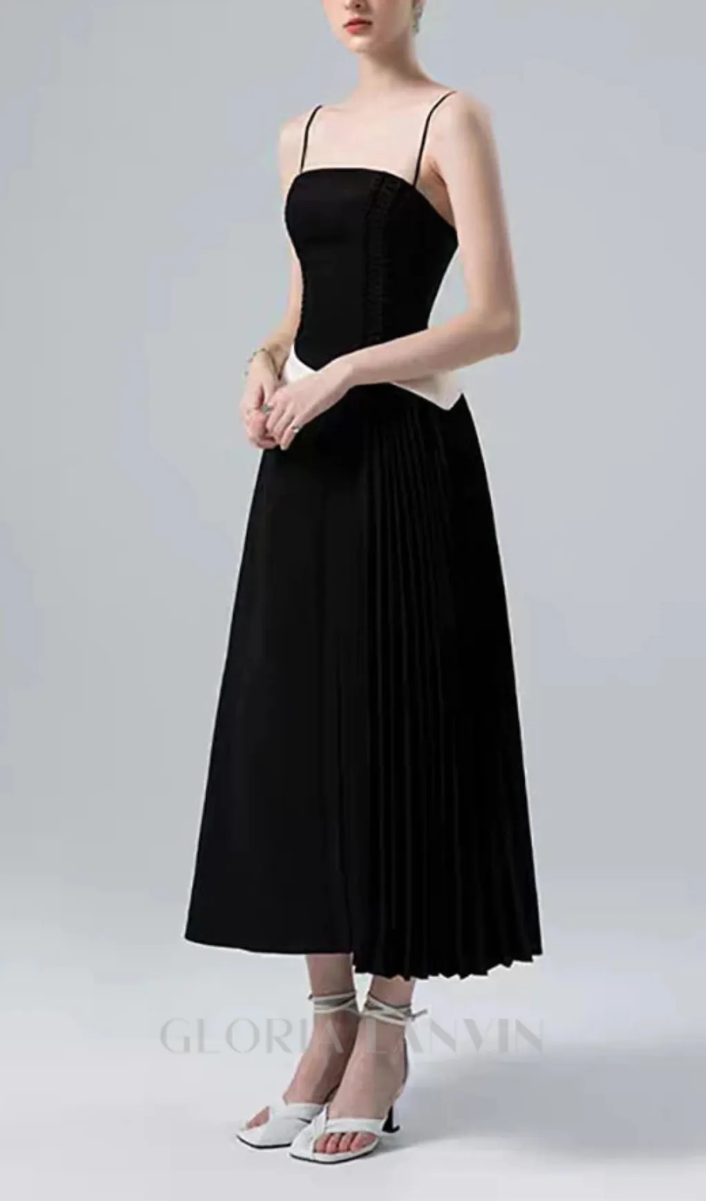 SLIP CONTRAST COLOR MIDI DRESS IN BLACK Gloria Lanvin