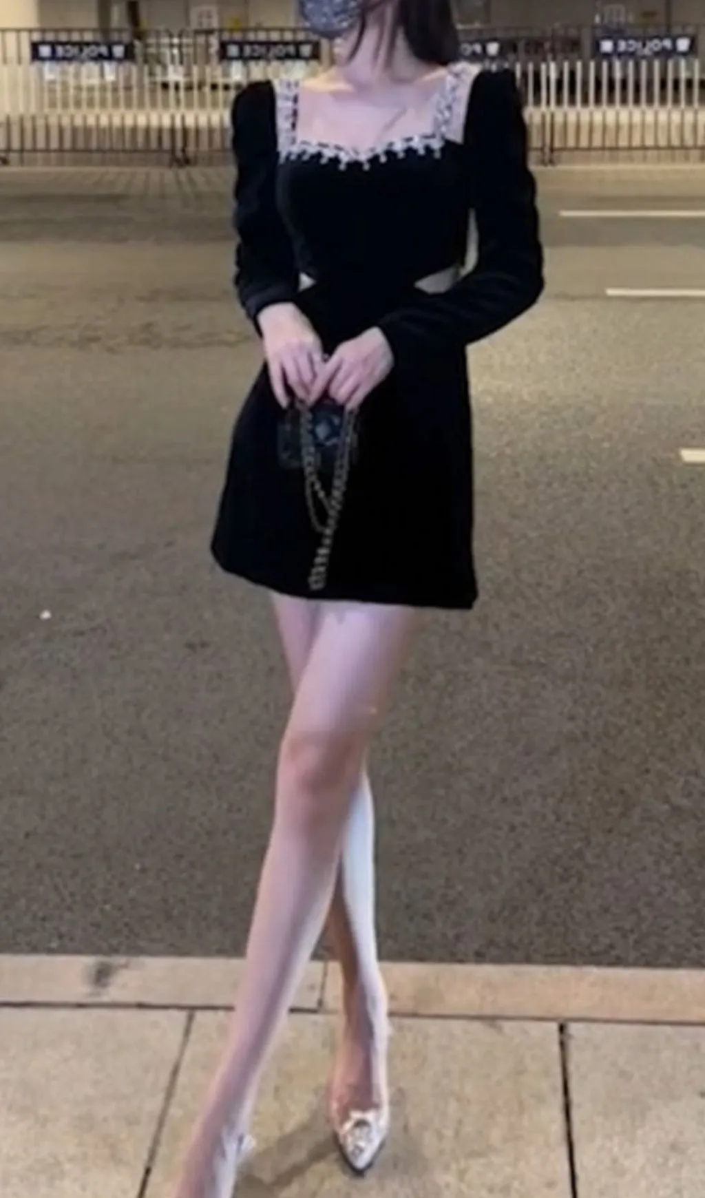 SQUARE NECK LONG SLEEVE VELVET MINI DRESS Gloria Lanvin