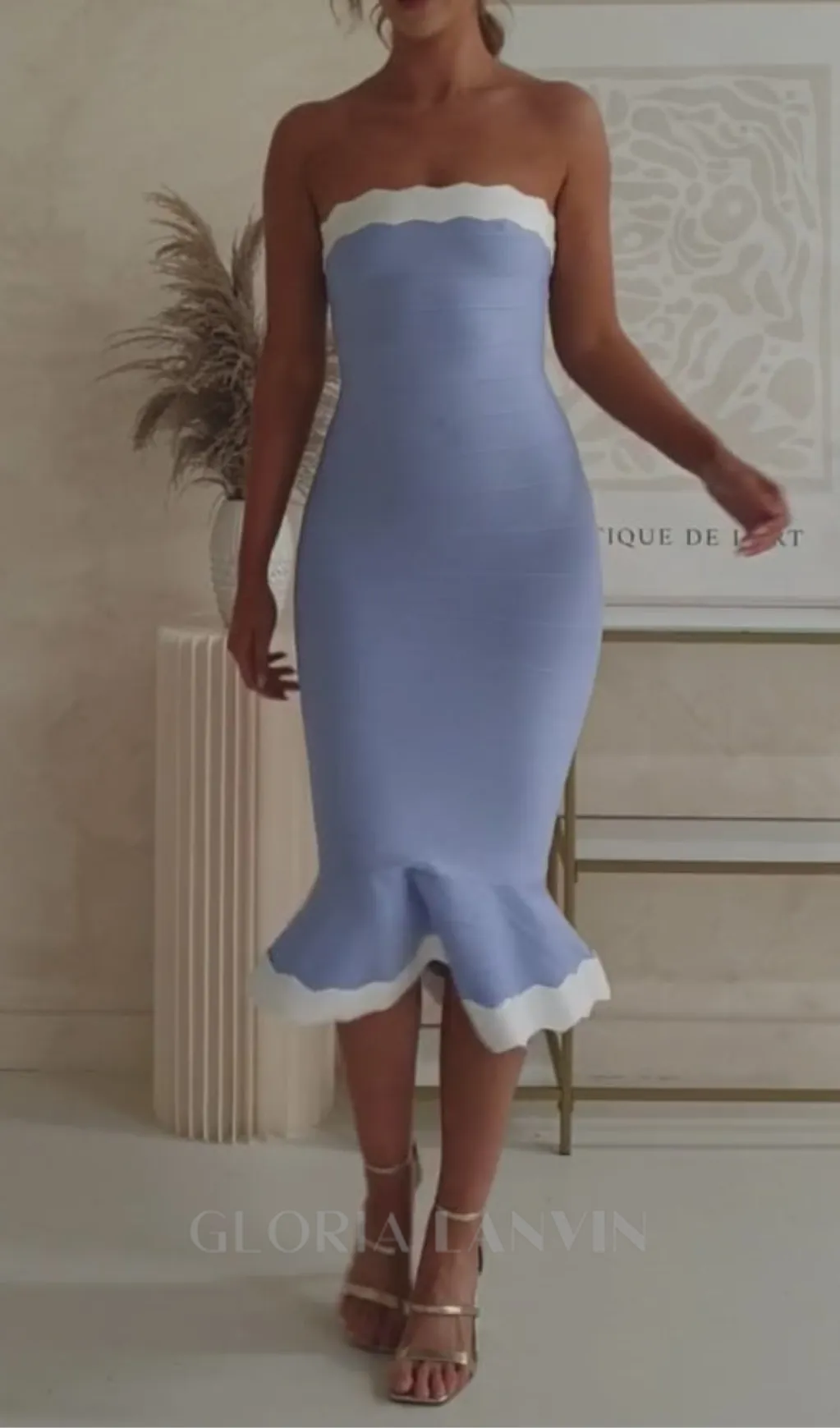 STRAPLESS BANDAGE BODYCON MIDI DRESS IN BLUE Gloria Lanvin