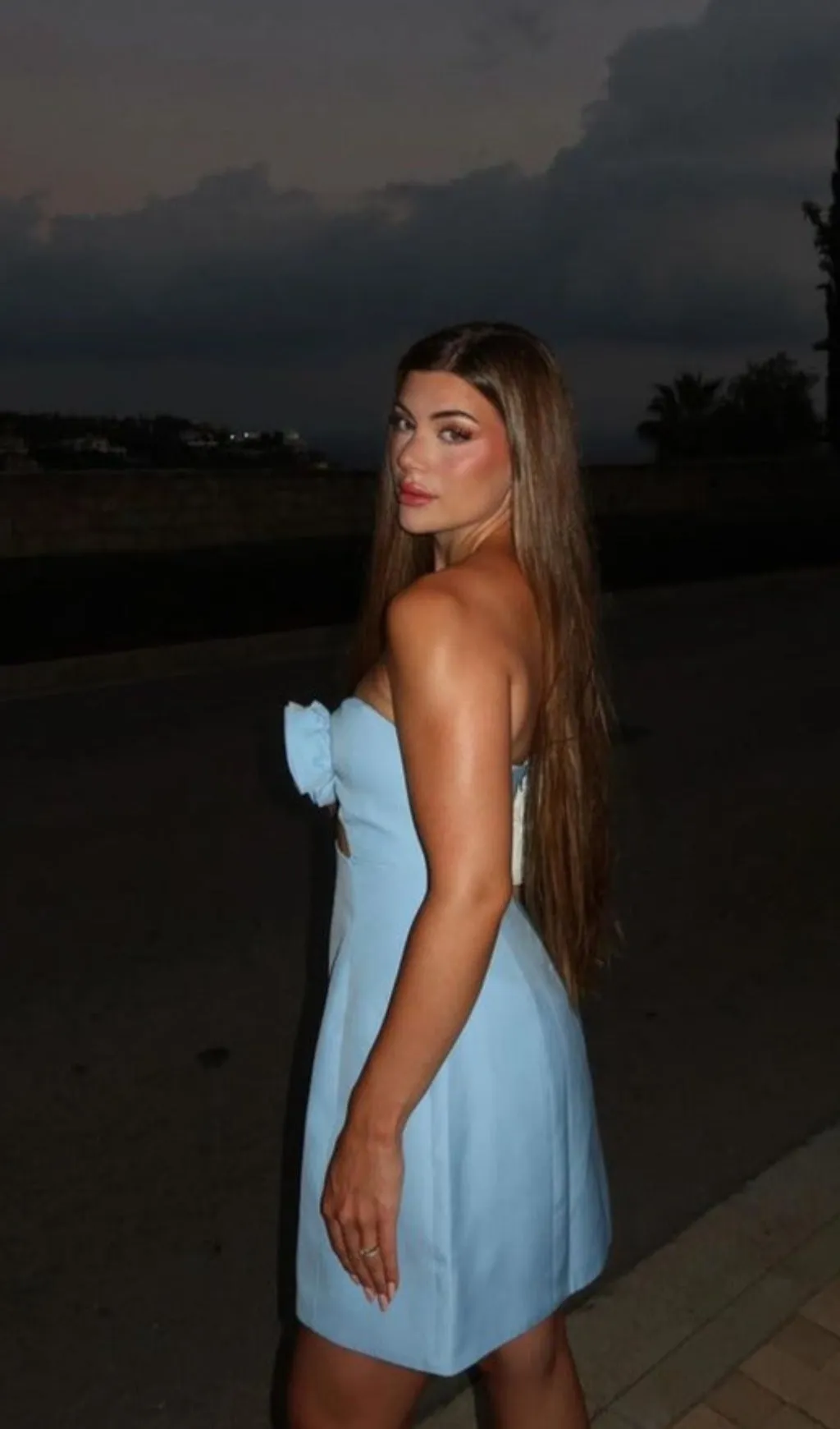 STRAPLESS CUTOUT MINI DRESS IN BLUE Gloria Lanvin