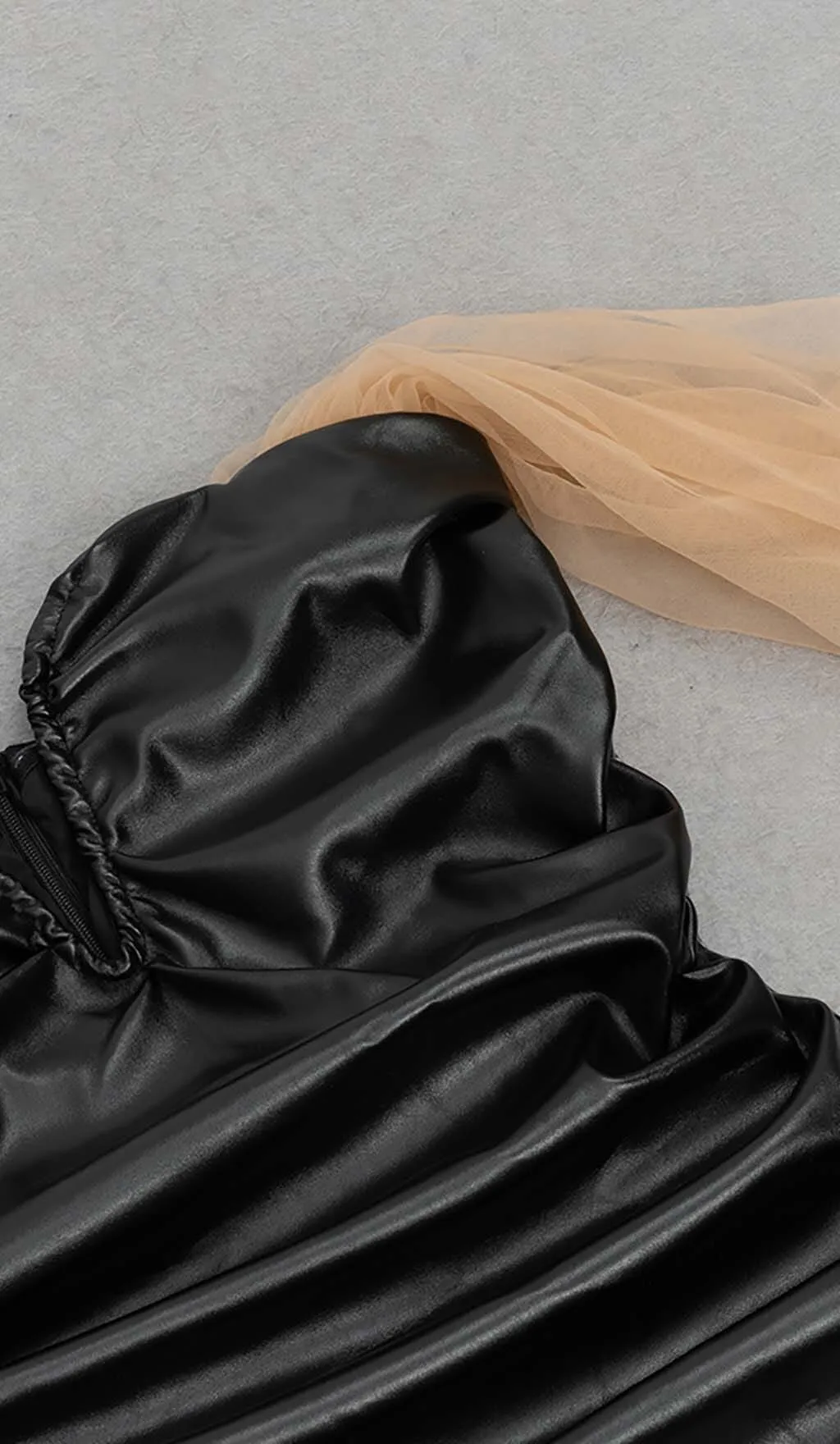 STRAPLESS LEATHER MINI DRESS IN BLACK Gloria Lanvin