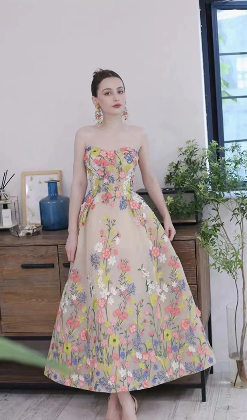 STRAPLESS TEA LENGTH FLORAL MIDI DRESS Gloria Lanvin