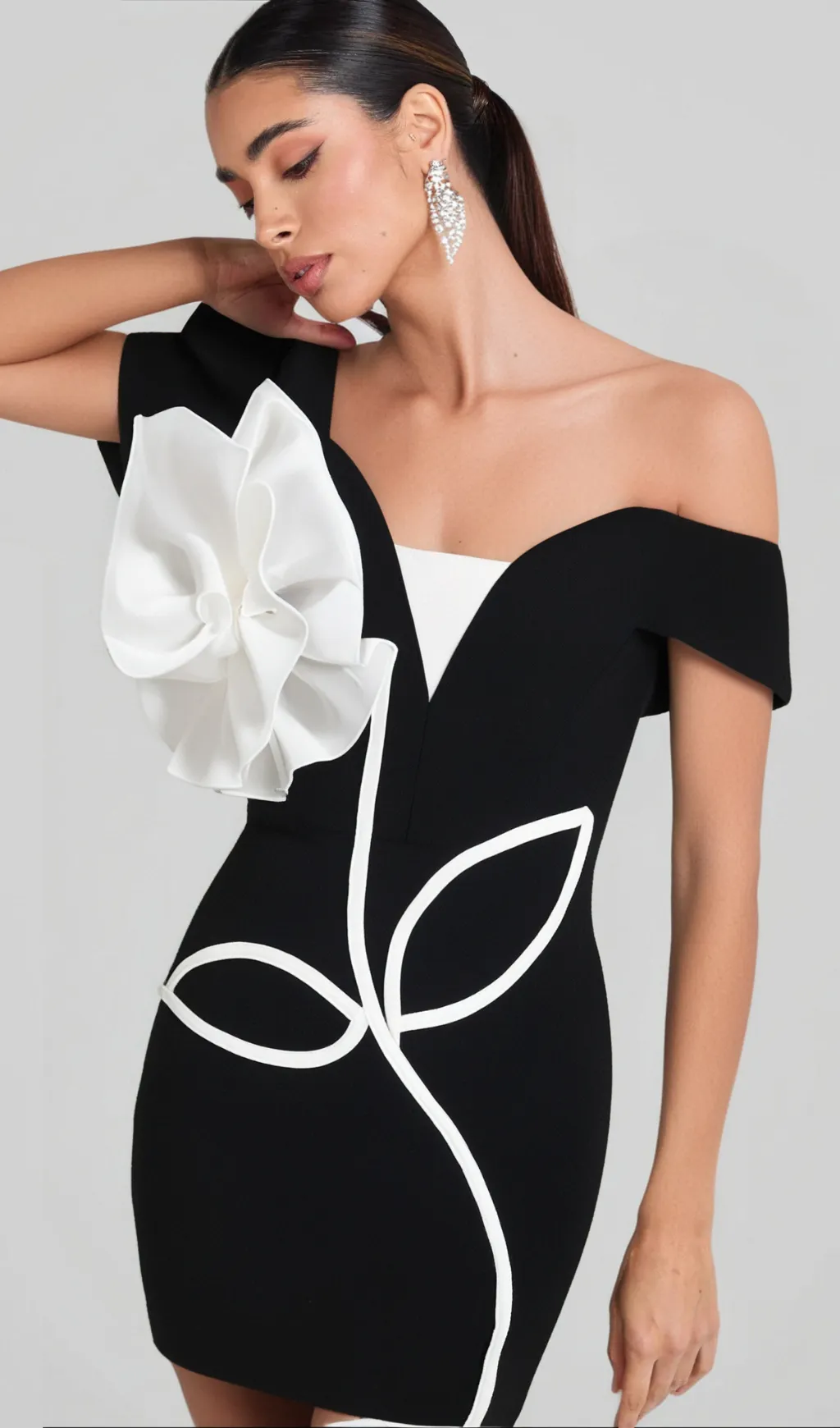 TINA 3D FLOWER EMBELLISHED STRAPLESS HALTER MINI DRESS Gloria Lanvin
