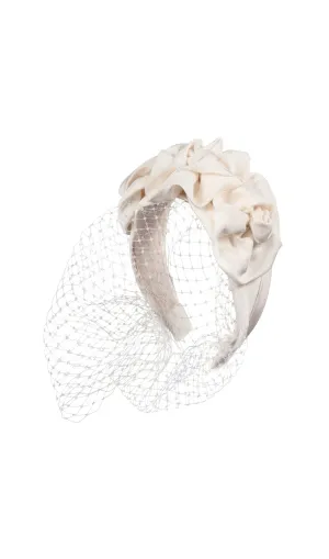 TRIPLE ROSETTE WITH VEIL IN CREAM Gloria Lanvin