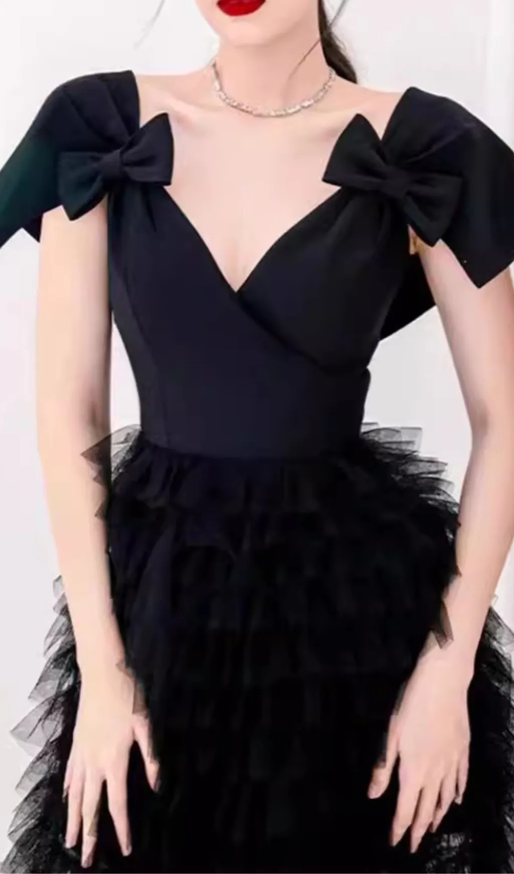V NECK MESH RUFFLES PATCHWORK BOWKNOT MIDI DRESS Gloria Lanvin