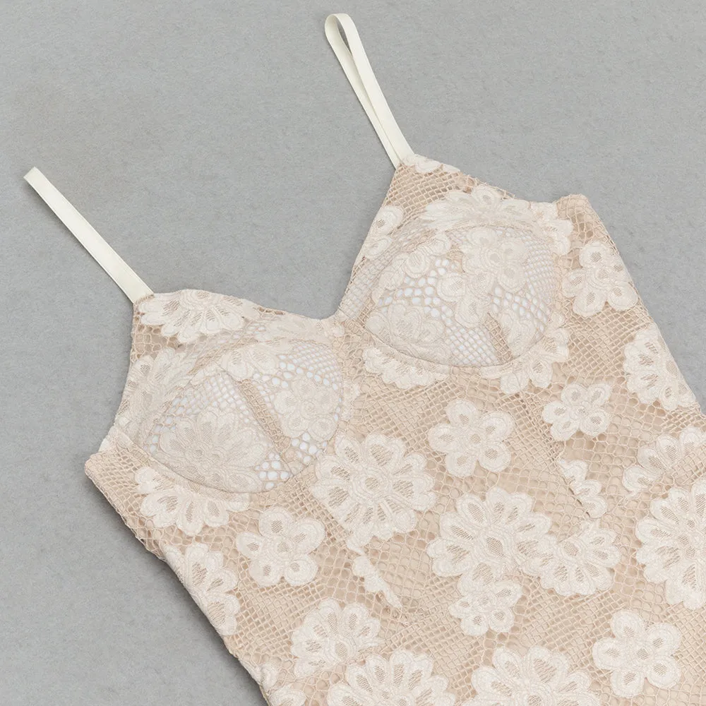 WHITE FLORAL EMBELLISHED LACE BODYCON MAXI DRESS Gloria Lanvin
