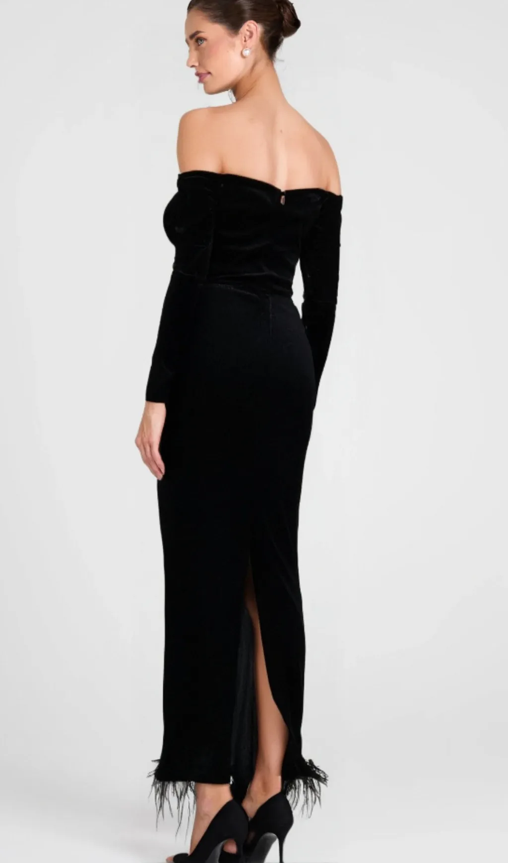 ZANNA OFF SHOULDERS FLOWERS VELVET MAXI DRESS IN BLACK Gloria Lanvin